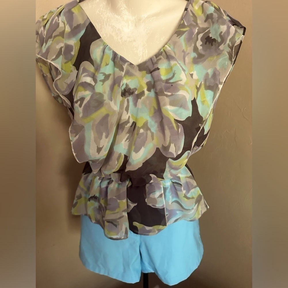 Loft ruffled top - Picture 1 of 6